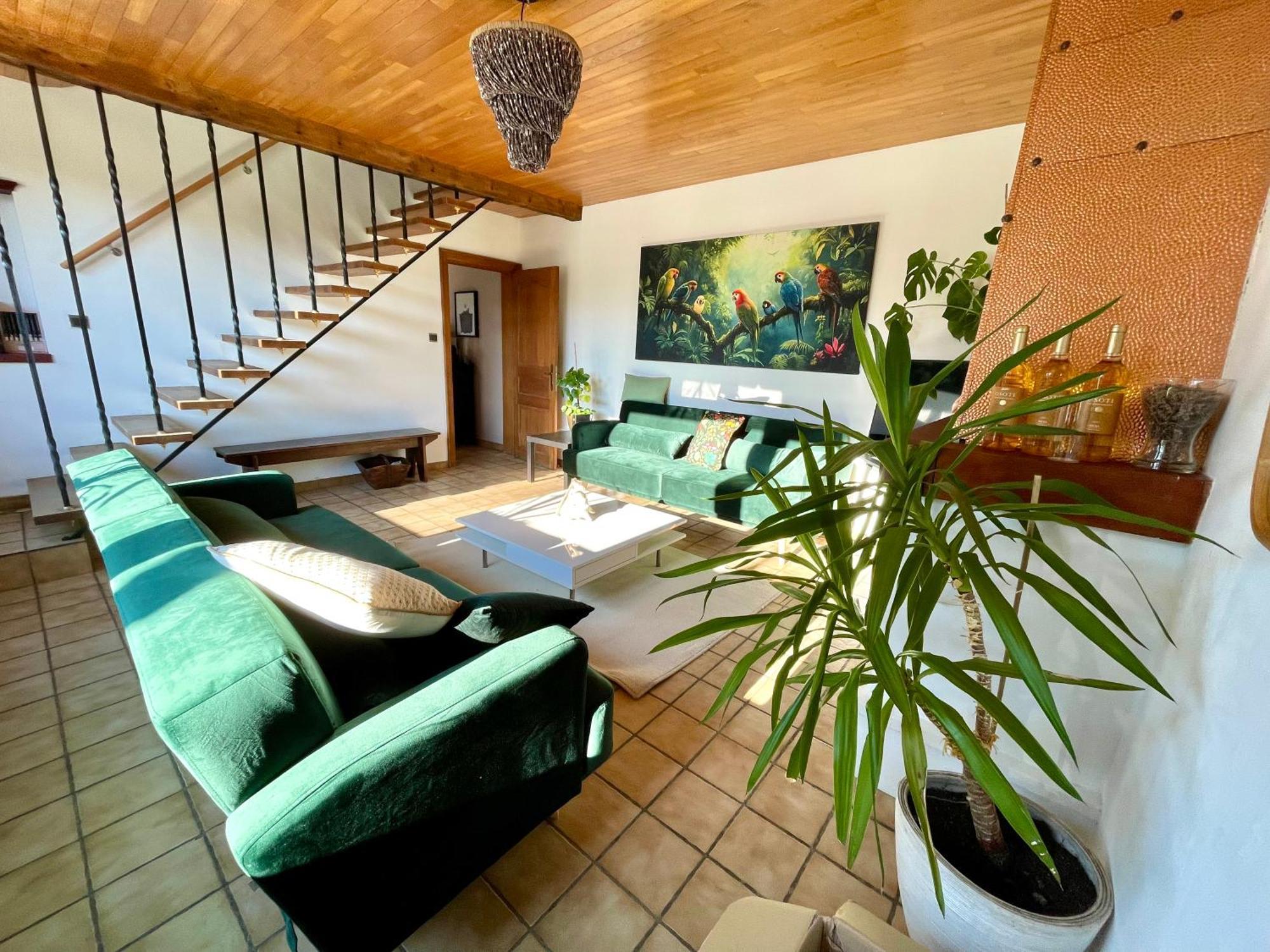 Homestay Villa O Виртон Экстерьер фото